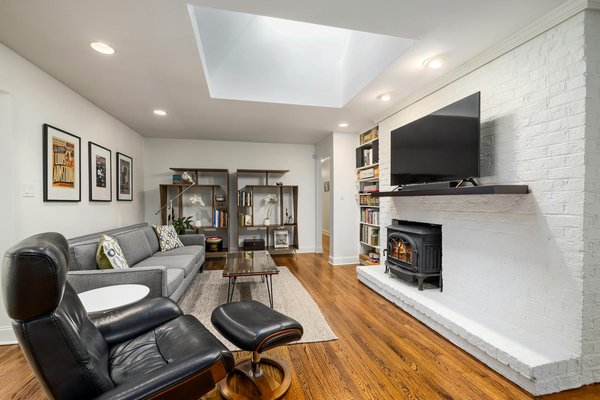 Unlock the benefits of uv sanitizers for an immaculately clean swimming pool in your uk residence