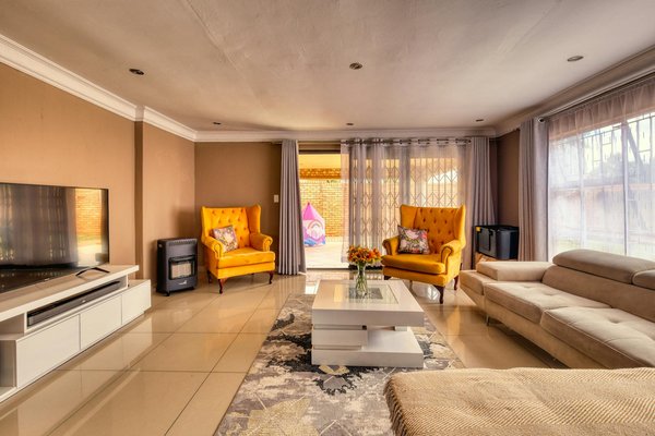 Secrets to thriving lavender in the uk: expert tips for successful growth and harvesting